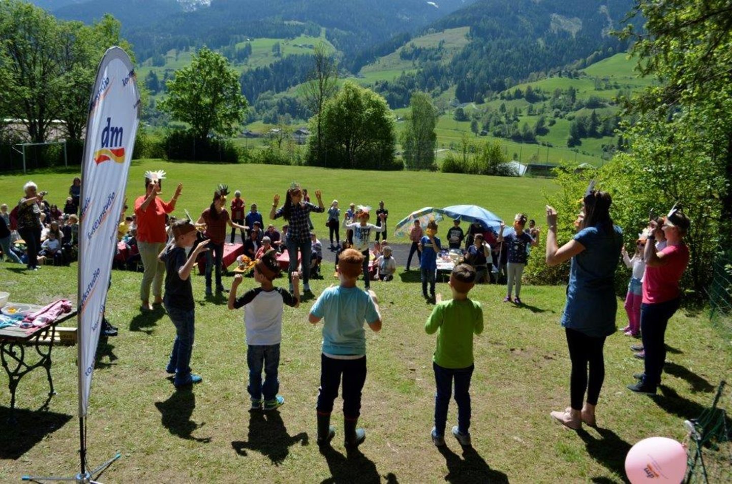 Hühnerstall-Einweihungsfest in der 