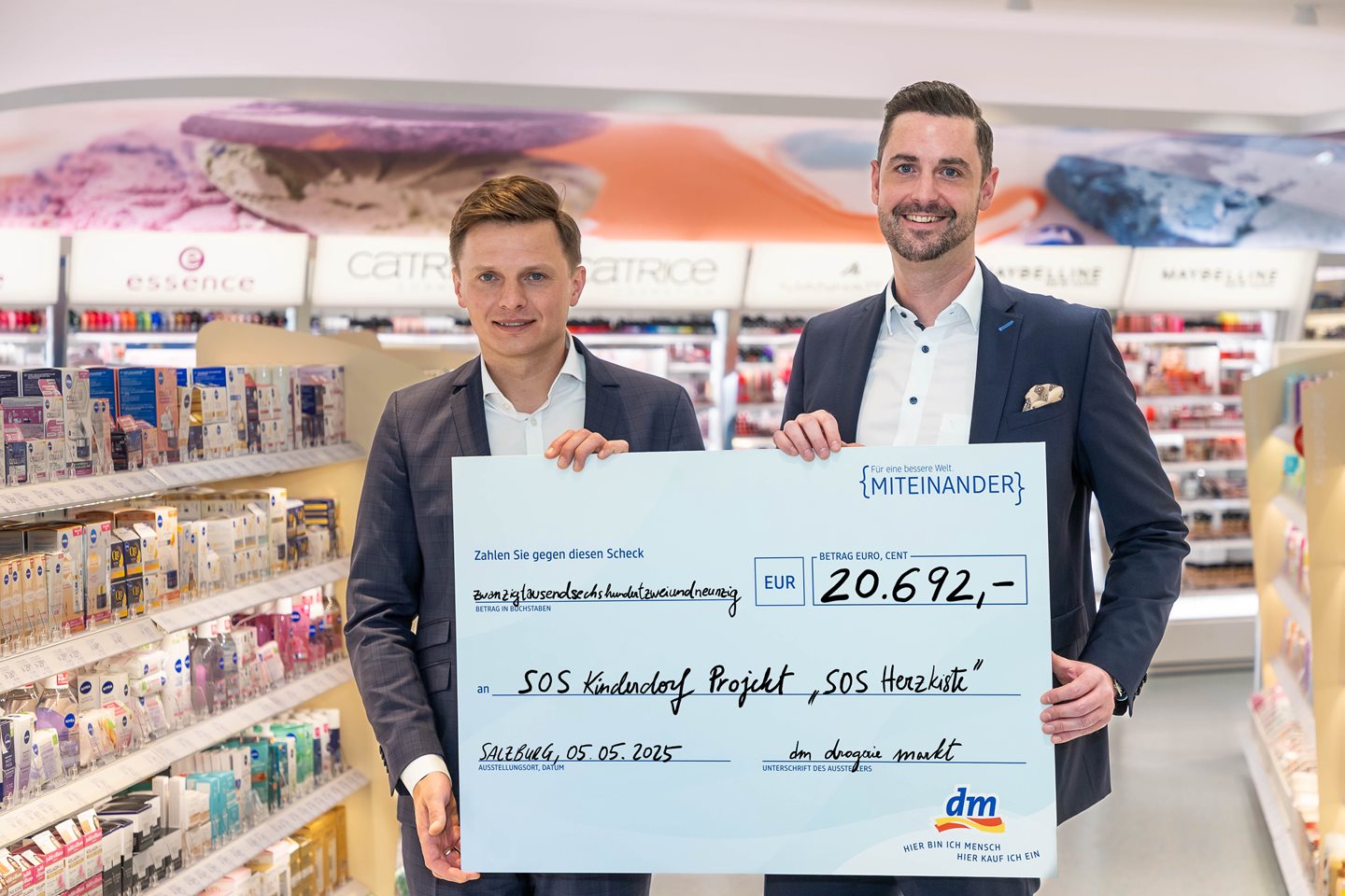 SOS-Kinderdorf: dm und NIVEA Spendenaktion wird erneut zum Erfolg